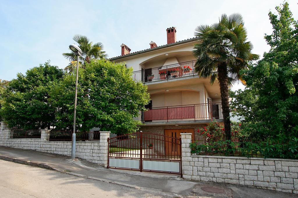Apartment Ines Porec Exterior photo